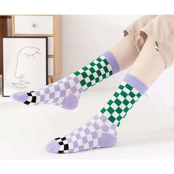 Női színes kockamintás zöld-lila színű pamut zokni